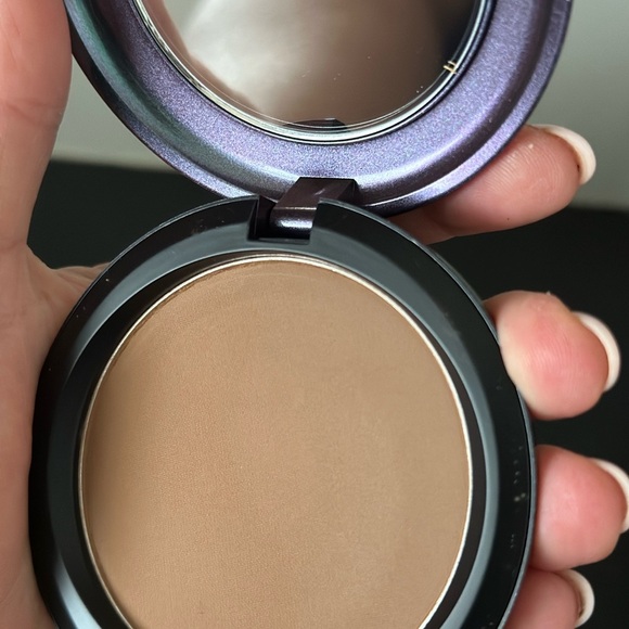 BNIB - MAC Cosmetics Bronzing Powder - Baina Bronze limited edition - Picture 4 of 5